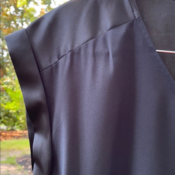 Express Silky Top - Picture 4 of 4